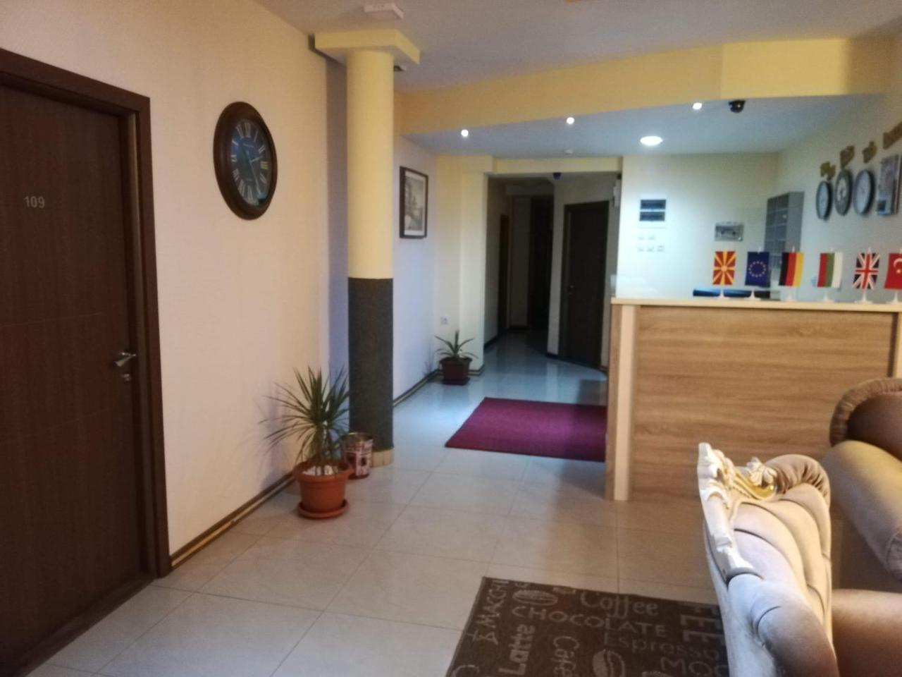Hotel Panorama City Delcevo Екстер'єр фото